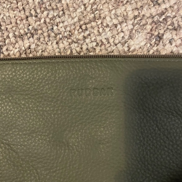 Rudsak wristlet - Picture 2 of 5